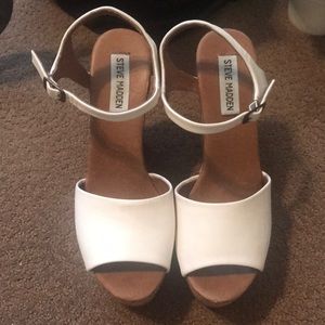 White Steve Madden Korkey wedges
